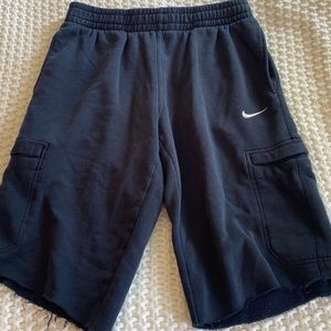 Men’s navy fleece Nike shorts